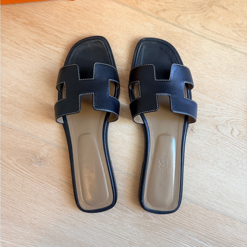 Authentic Hermes Oran Sandals - Black - 38.5 (Fits 7.5!) - Picture 8 of 14